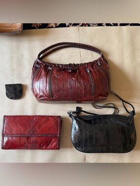 VTG EEL Bags
Sellers or Collectors
Stunning
Made in Korea 
Buttery & Durable